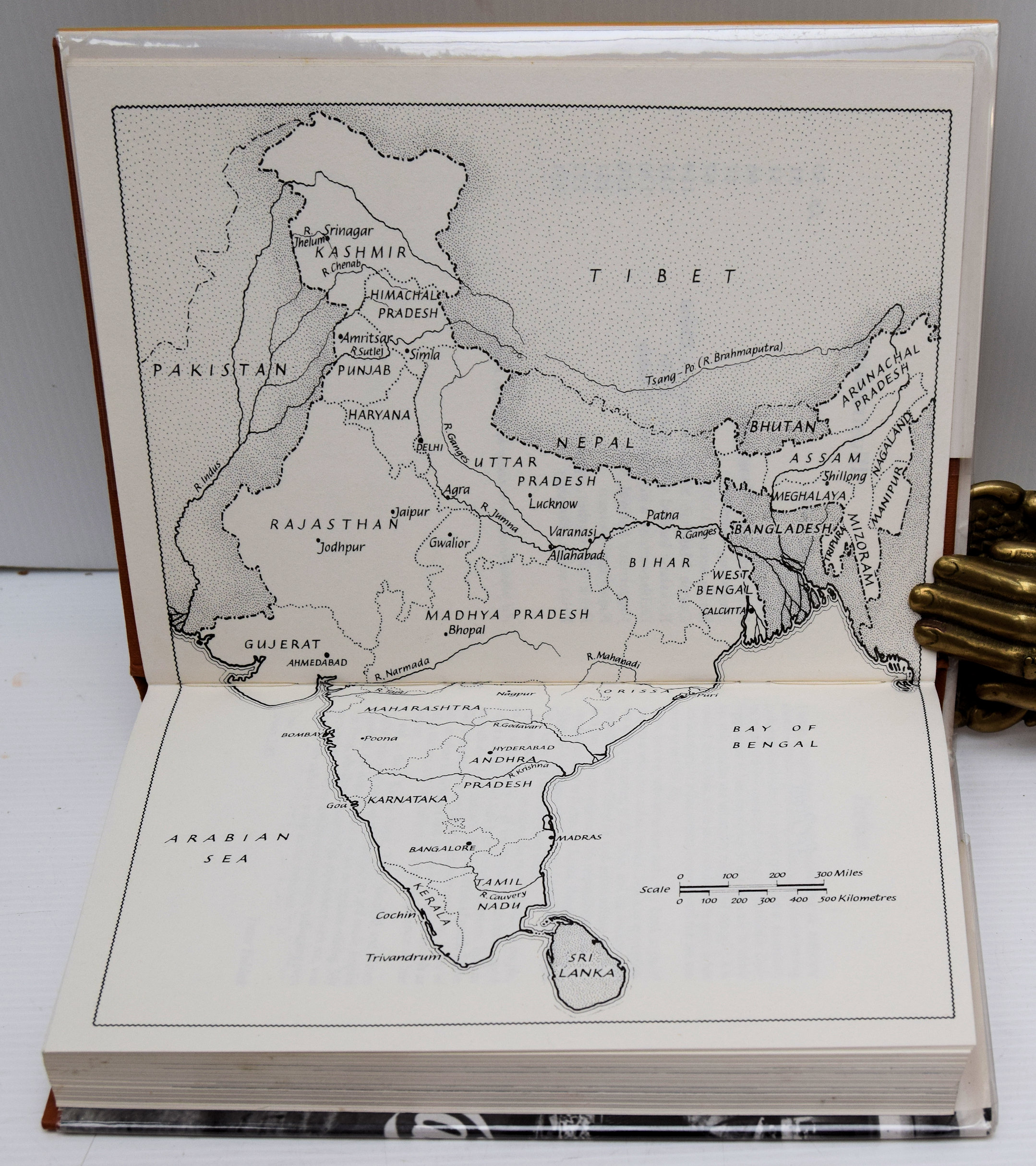 INDIA FILE. - Image 2