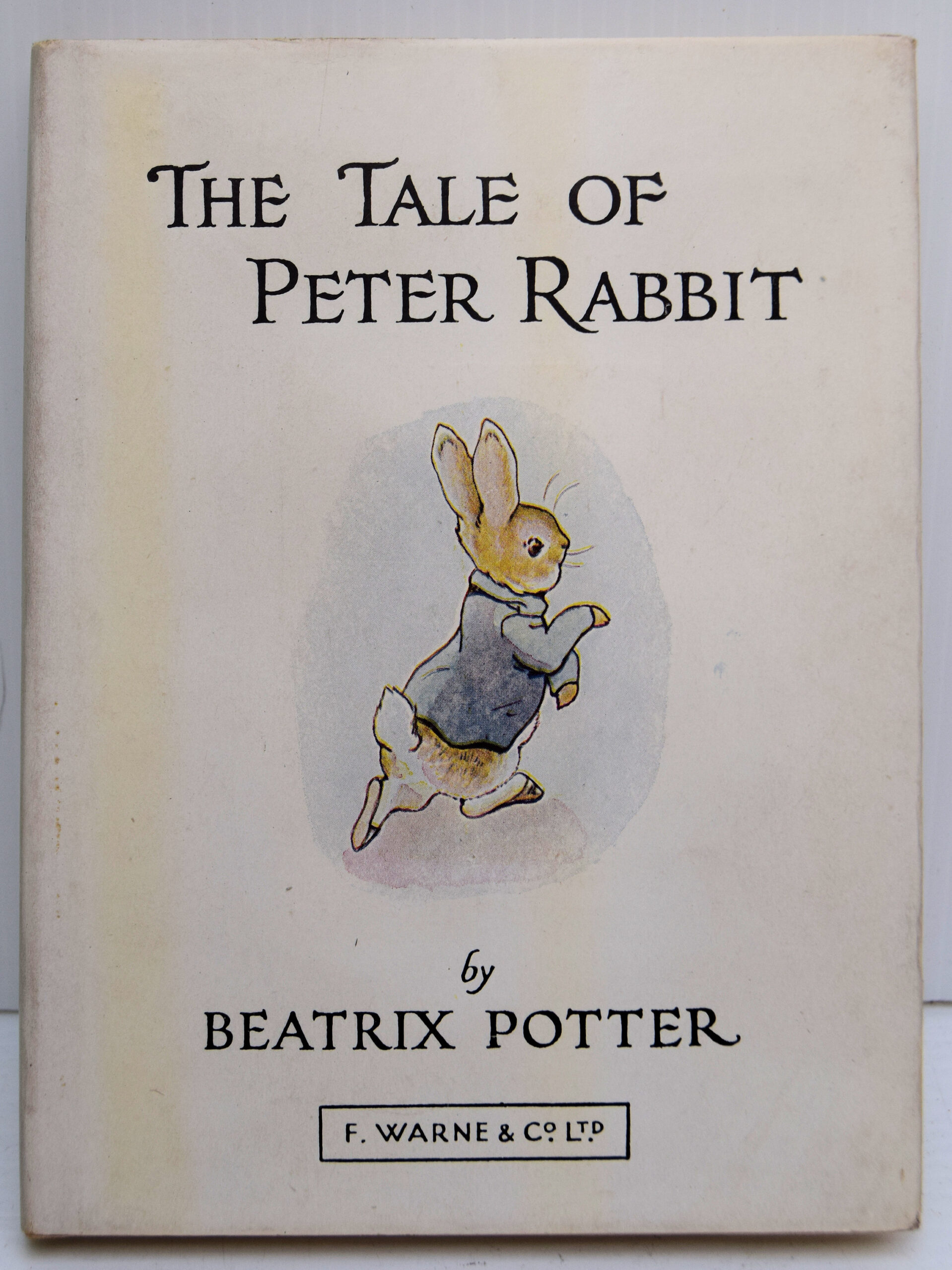 THE PETER RABBIT BOOKS AND DISPLAY CASE - Image 7