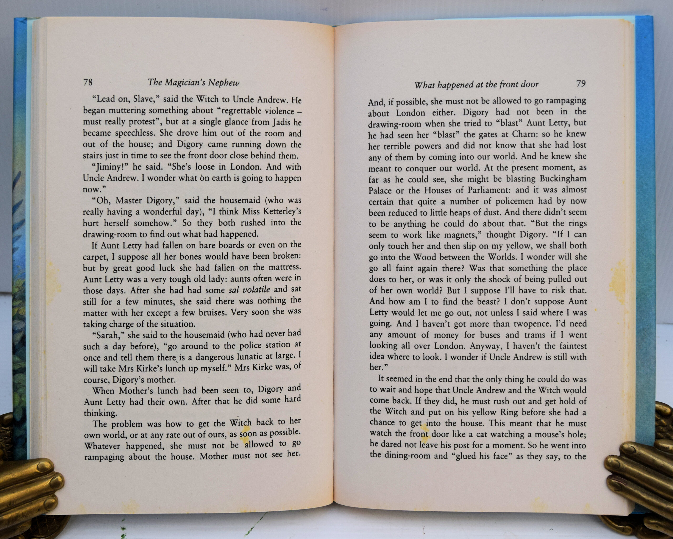 The Chronicles of Narnia in Seven Volumes; - Image 4