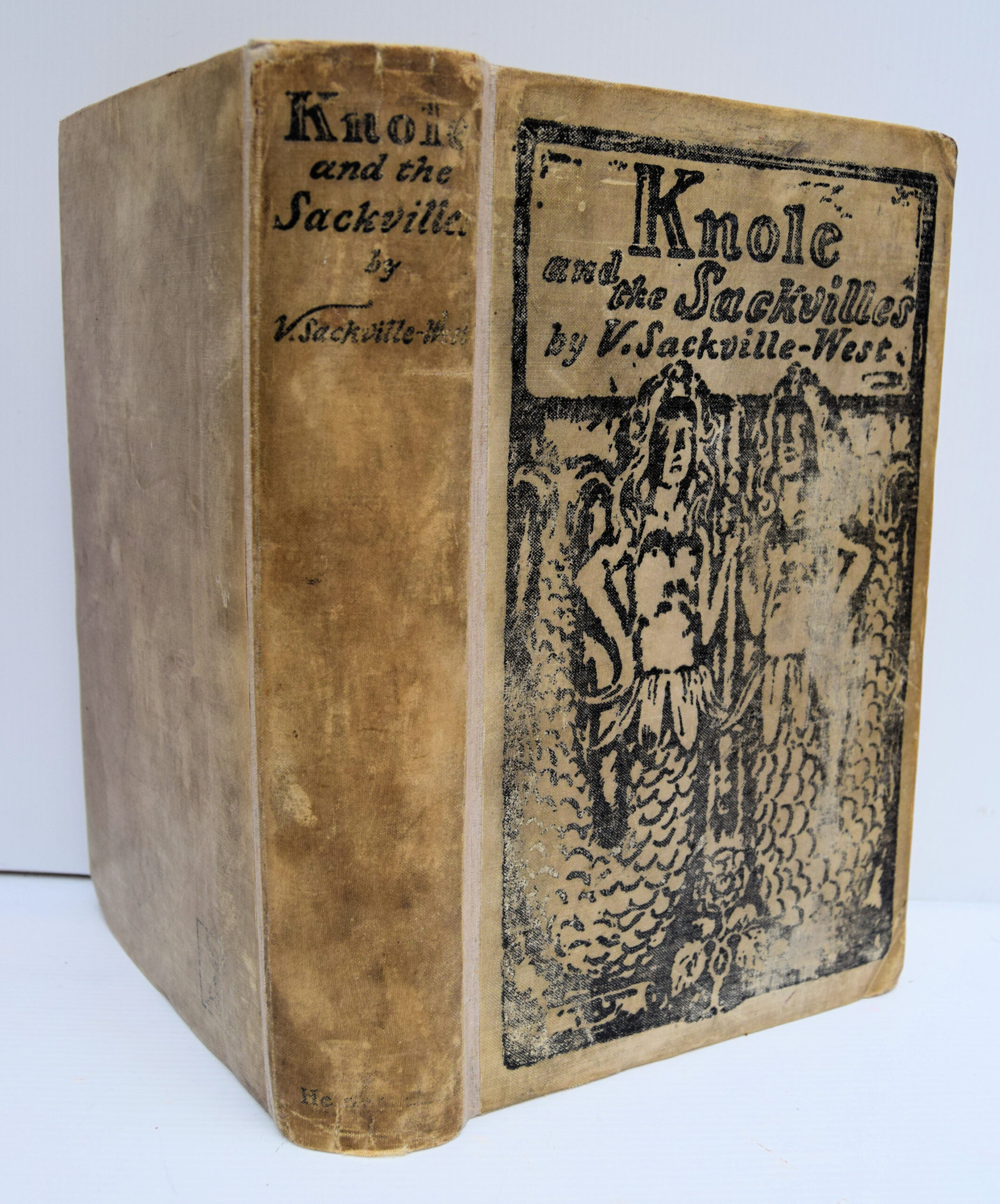 KNOLE AND THE SACKVILLES