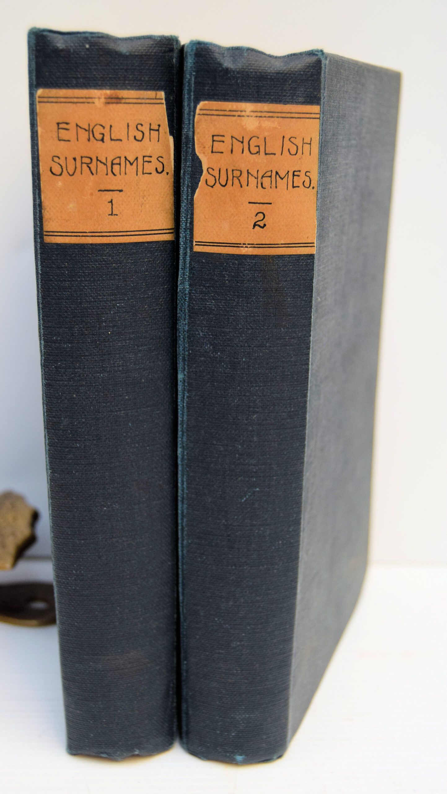 ENGLISH SURNAMES. AN ESSAY ON FAMILY NOMENCLATURE.