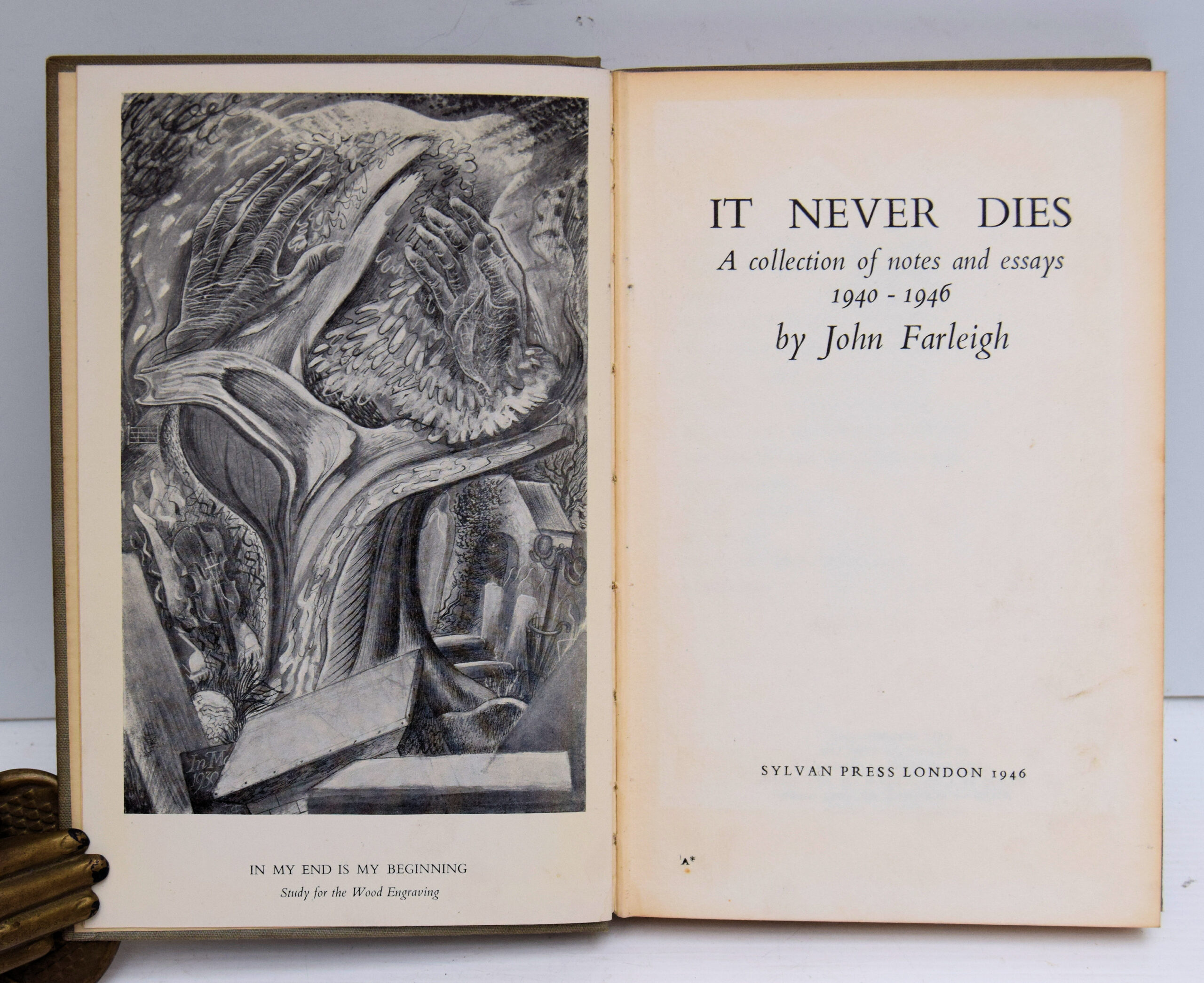 IT NEVER DIES
