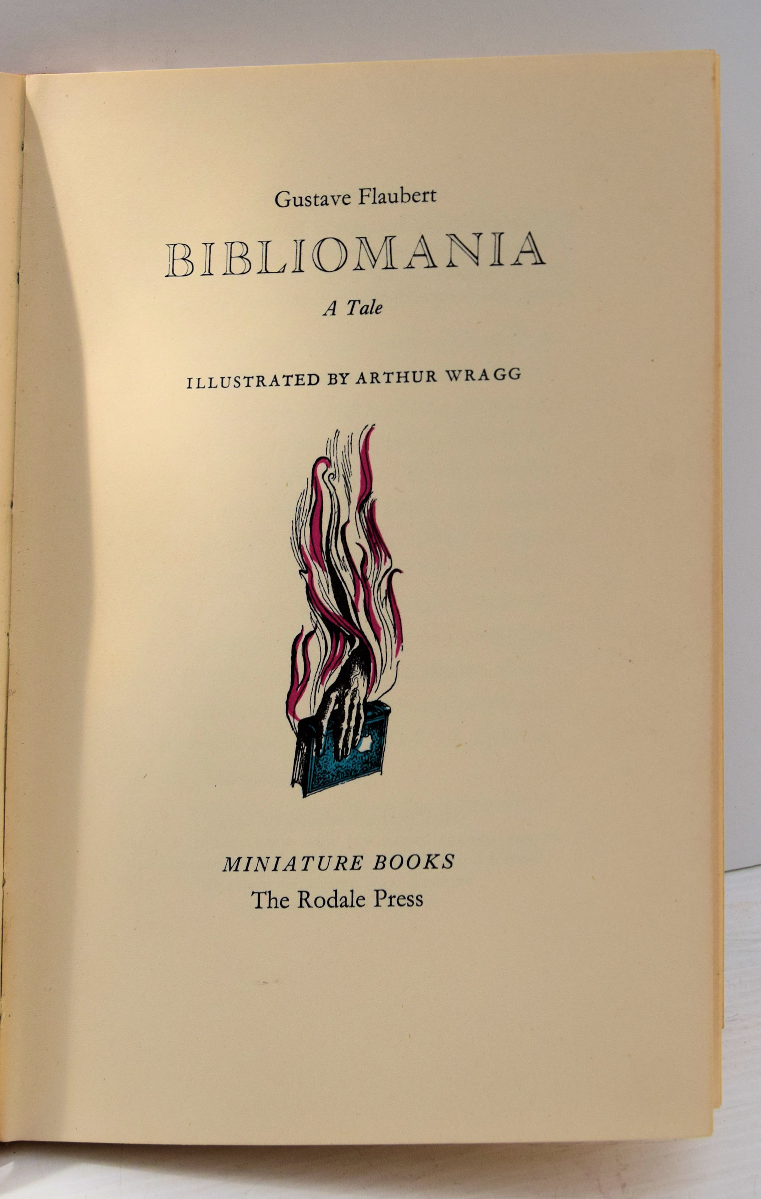 BIBLIOMANIA